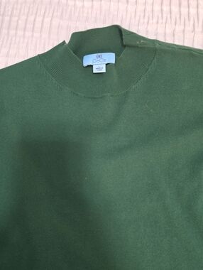 CeCe Women's Crewneck Sweater in Forest Green